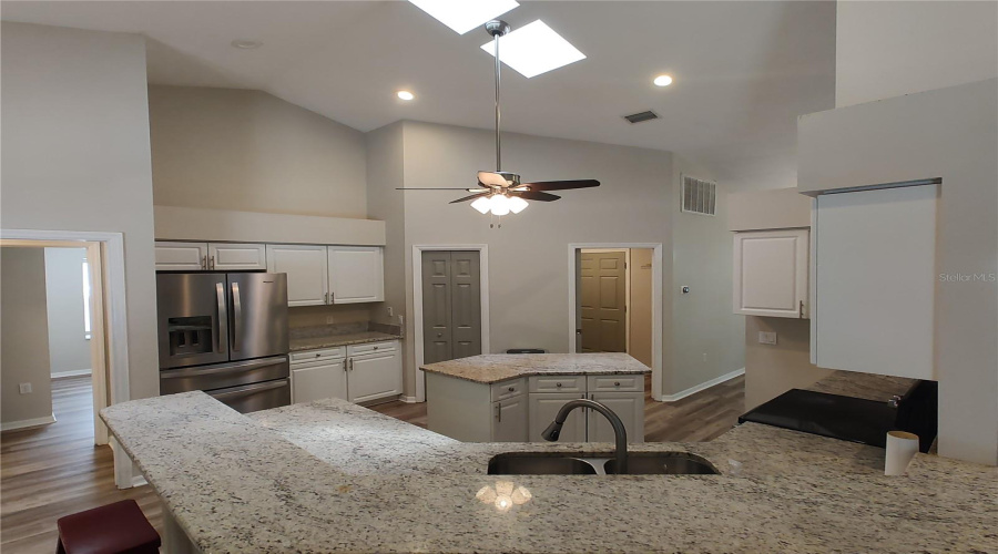 Beverly Hills, Florida 34465, 4 Bedroom Bedrooms, ,2 Bathroombathrooms,Residential,For Sale,Beamwood,0,Mfrtb8540822