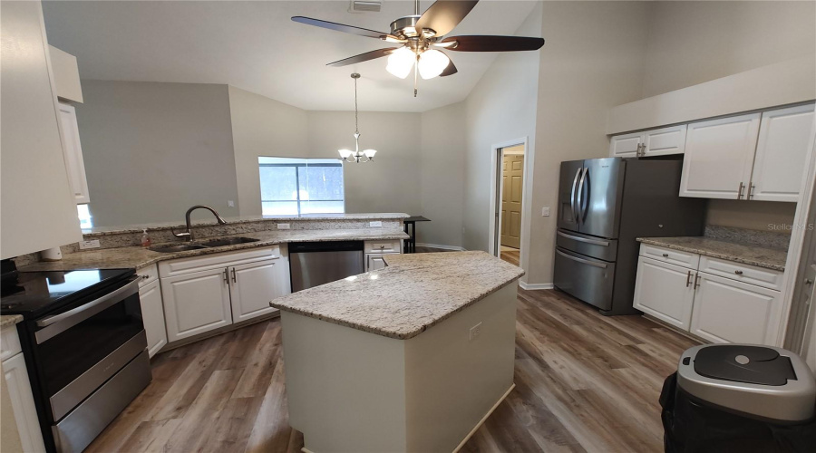 Beverly Hills, Florida 34465, 4 Bedroom Bedrooms, ,2 Bathroombathrooms,Residential,For Sale,Beamwood,0,Mfrtb8540822