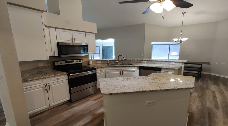 Beverly Hills, Florida 34465, 4 Bedroom Bedrooms, ,2 Bathroombathrooms,Residential,For Sale,Beamwood,0,Mfrtb8540822