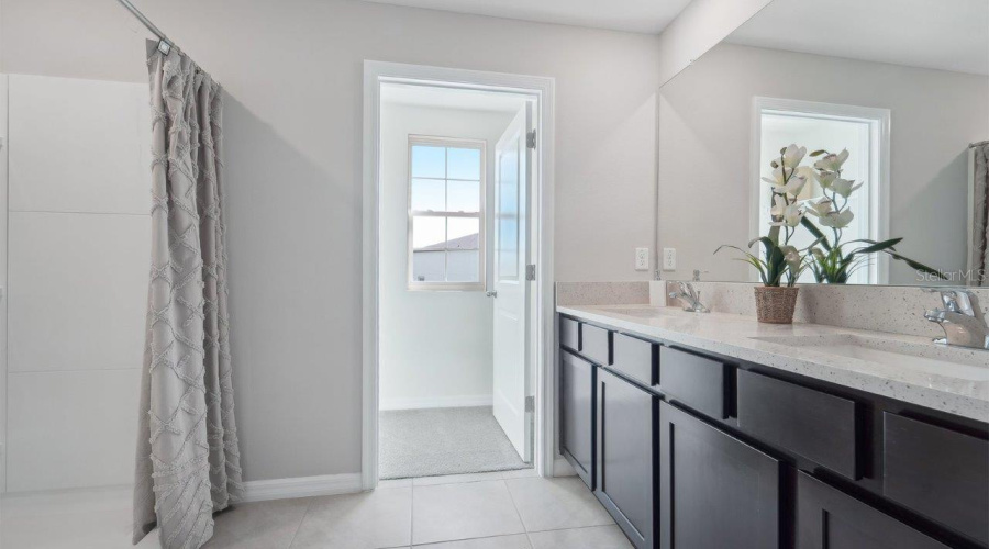 Plant City, Florida 33565, 5 Bedroom Bedrooms, ,3 Bathroombathrooms,Residential,For Sale,Harvest Gardens,0,Mfrtb8539305