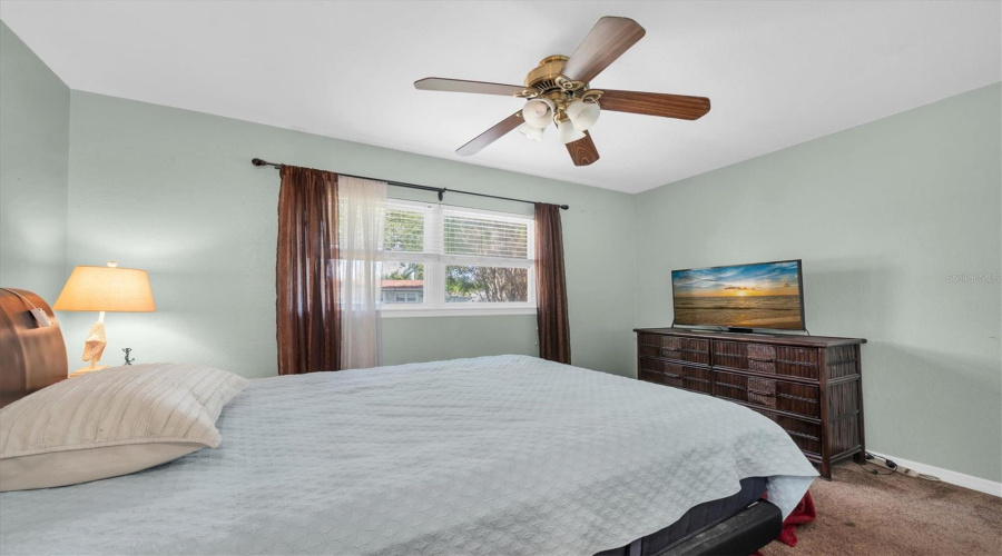 St Petersburg, Florida 33702, 3 Bedroom Bedrooms, ,1 Bathroombathrooms,Residential,For Sale,74Th,0,Mfrtb8483495