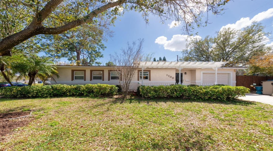 St Petersburg, Florida 33702, 3 Bedroom Bedrooms, ,1 Bathroombathrooms,Residential,For Sale,74Th,0,Mfrtb8483495