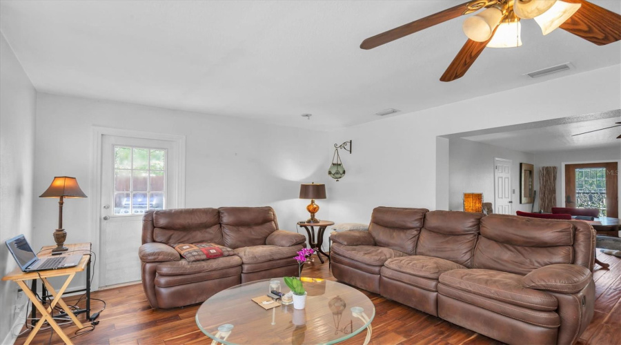 St Petersburg, Florida 33702, 3 Bedroom Bedrooms, ,1 Bathroombathrooms,Residential,For Sale,74Th,0,Mfrtb8483495