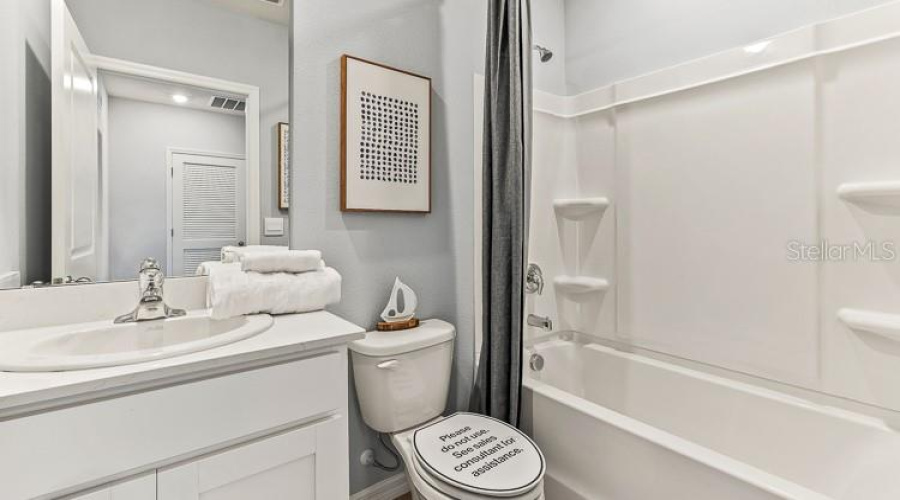 Bradenton, Florida 34202, 3 Bedroom Bedrooms, ,2 Bathroombathrooms,Residential,For Sale,Flatwood Plum,0,Mfra4704079