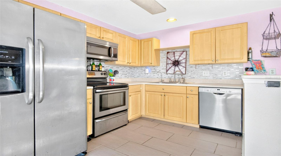 Valrico, Florida 33594, 3 Bedroom Bedrooms, ,2 Bathroombathrooms,Residential,For Sale,Summer Sails,0,Mfrtb8542293