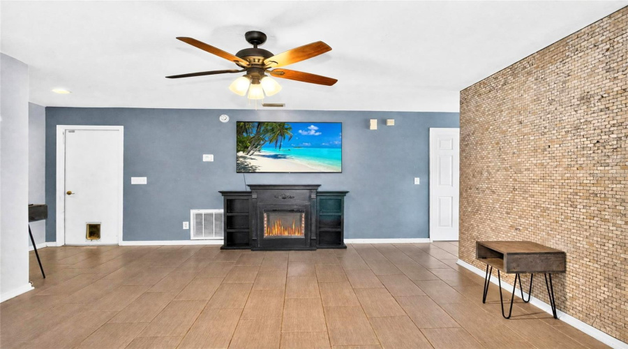 Valrico, Florida 33594, 3 Bedroom Bedrooms, ,2 Bathroombathrooms,Residential,For Sale,Summer Sails,0,Mfrtb8542293
