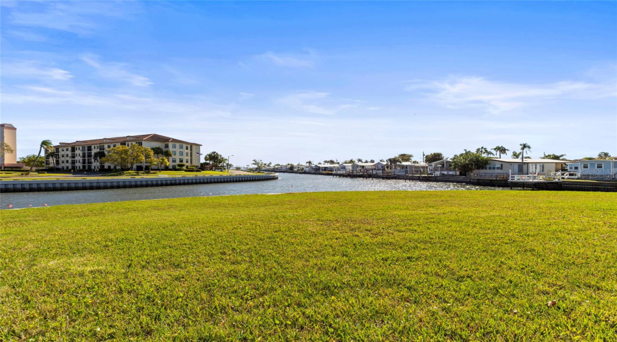 Clearwater, Florida 33764, 1 Bedroom Bedrooms, ,1 Bathroombathrooms,Residential,For Sale,Us Highway 19,0,Mfrtb8542435