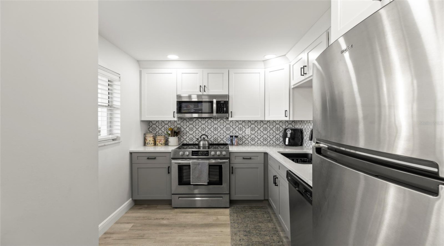 Clearwater, Florida 33764, 1 Bedroom Bedrooms, ,1 Bathroombathrooms,Residential,For Sale,Us Highway 19,0,Mfrtb8542435