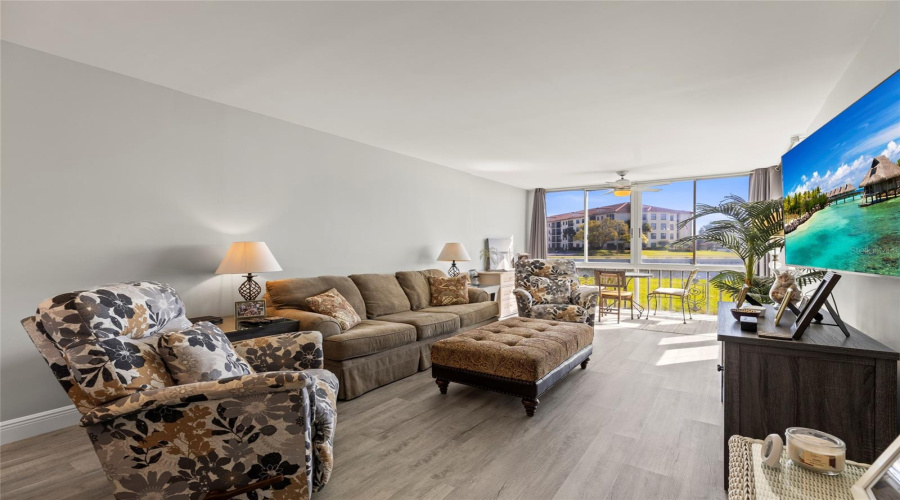 Clearwater, Florida 33764, 1 Bedroom Bedrooms, ,1 Bathroombathrooms,Residential,For Sale,Us Highway 19,0,Mfrtb8542435