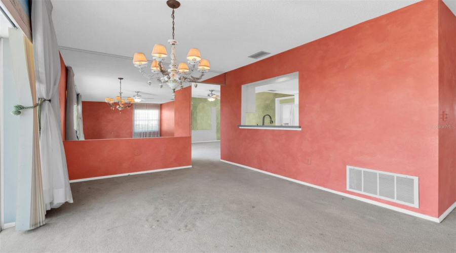 Bradenton, Florida 34209, 2 Bedroom Bedrooms, ,2 Bathroombathrooms,Residential,For Sale,W 8Th Ave,0,Mfrtb8540158