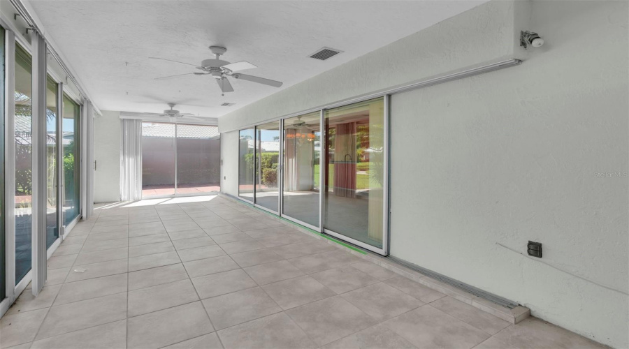 Bradenton, Florida 34209, 2 Bedroom Bedrooms, ,2 Bathroombathrooms,Residential,For Sale,W 8Th Ave,0,Mfrtb8540158
