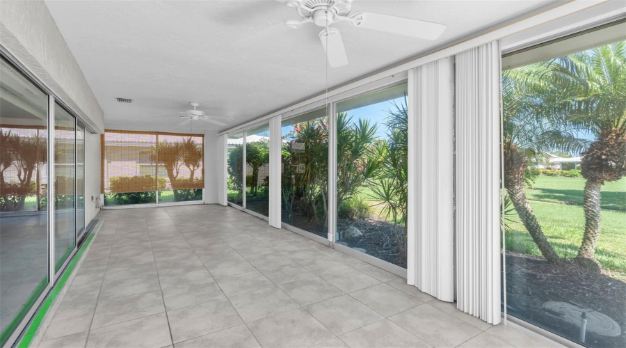 Bradenton, Florida 34209, 2 Bedroom Bedrooms, ,2 Bathroombathrooms,Residential,For Sale,W 8Th Ave,0,Mfrtb8540158
