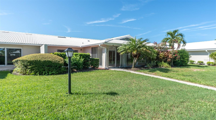Bradenton, Florida 34209, 2 Bedroom Bedrooms, ,2 Bathroombathrooms,Residential,For Sale,W 8Th Ave,0,Mfrtb8540158