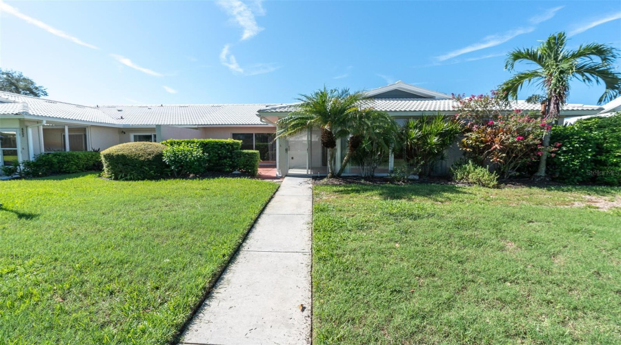 Bradenton, Florida 34209, 2 Bedroom Bedrooms, ,2 Bathroombathrooms,Residential,For Sale,W 8Th Ave,0,Mfrtb8540158