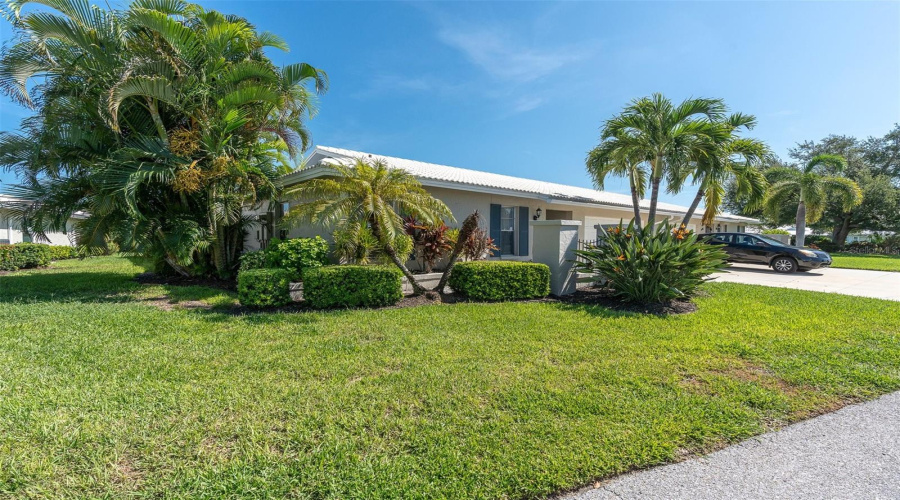 Bradenton, Florida 34209, 2 Bedroom Bedrooms, ,2 Bathroombathrooms,Residential,For Sale,W 8Th Ave,0,Mfrtb8540158
