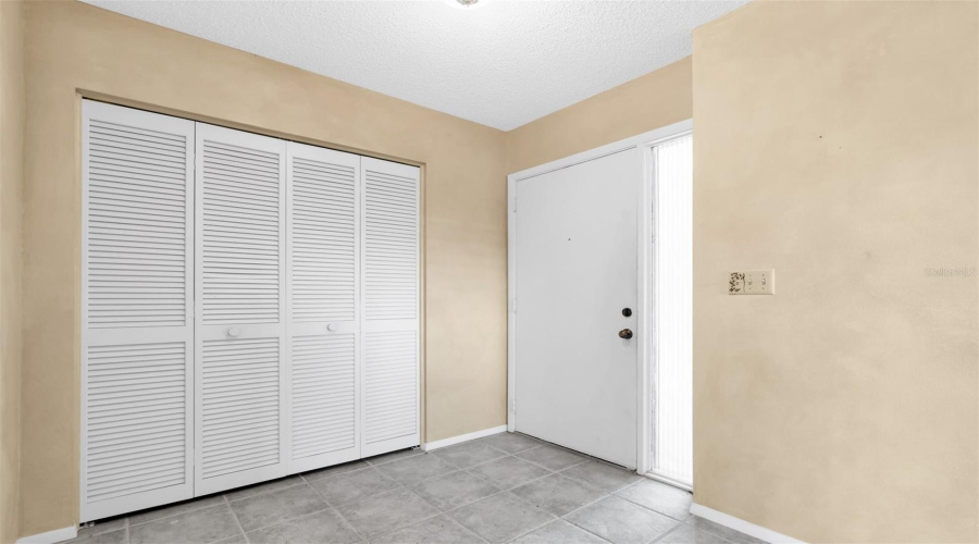 Bradenton, Florida 34209, 2 Bedroom Bedrooms, ,2 Bathroombathrooms,Residential,For Sale,W 8Th Ave,0,Mfrtb8540158