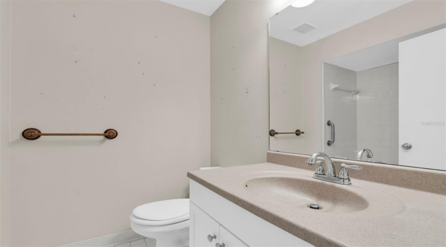Bradenton, Florida 34209, 2 Bedroom Bedrooms, ,2 Bathroombathrooms,Residential,For Sale,W 8Th Ave,0,Mfrtb8540158