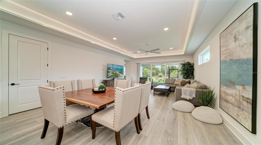 Sarasota, Florida 34240, 4 Bedroom Bedrooms, ,2 Bathroombathrooms,Residential,For Sale,Waterline,0,Mfra4696353