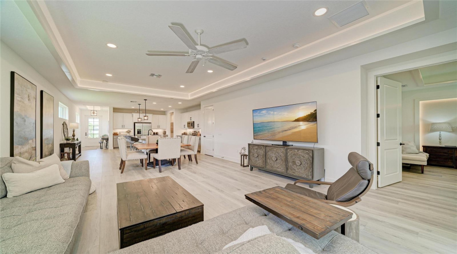 Sarasota, Florida 34240, 4 Bedroom Bedrooms, ,2 Bathroombathrooms,Residential,For Sale,Waterline,0,Mfra4696353