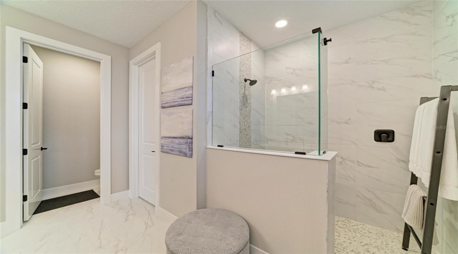 Sarasota, Florida 34240, 4 Bedroom Bedrooms, ,2 Bathroombathrooms,Residential,For Sale,Waterline,0,Mfra4696353