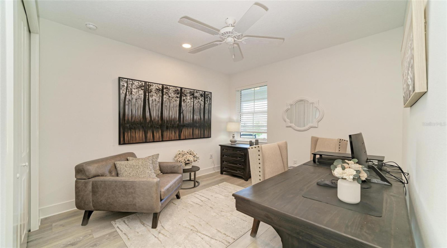 Sarasota, Florida 34240, 4 Bedroom Bedrooms, ,2 Bathroombathrooms,Residential,For Sale,Waterline,0,Mfra4696353
