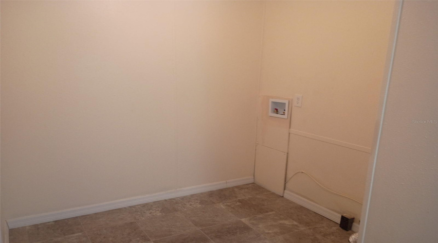 Lakeland, Florida 33810, 3 Bedroom Bedrooms, ,2 Bathroombathrooms,Residential,For Sale,Brookridge,0,Mfrb4902352