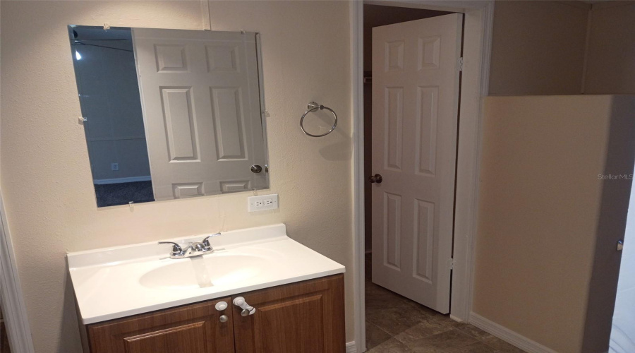 Lakeland, Florida 33810, 3 Bedroom Bedrooms, ,2 Bathroombathrooms,Residential,For Sale,Brookridge,0,Mfrb4902352