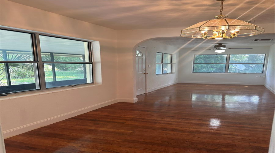 Tavares, Florida 32778, 4 Bedroom Bedrooms, ,2 Bathroombathrooms,Residential,For Sale,Alfred,0,Mfro6227506