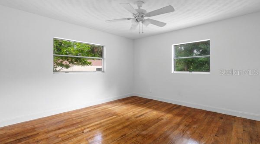 Tavares, Florida 32778, 4 Bedroom Bedrooms, ,2 Bathroombathrooms,Residential,For Sale,Alfred,0,Mfro6227506