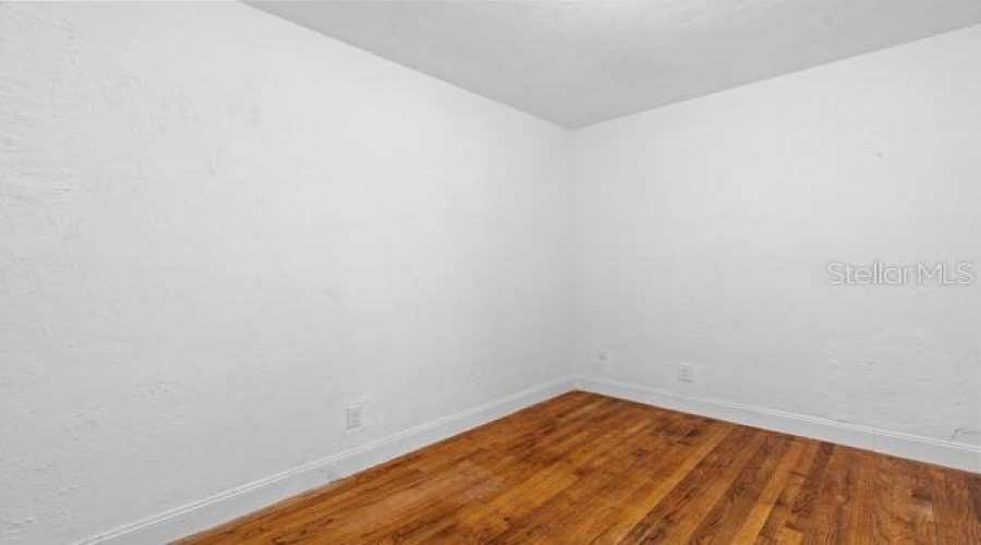 Tavares, Florida 32778, 4 Bedroom Bedrooms, ,2 Bathroombathrooms,Residential,For Sale,Alfred,0,Mfro6227506