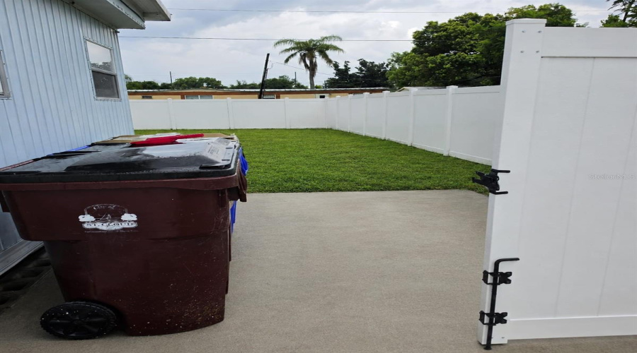 St Cloud, Florida 34769, 2 Bedroom Bedrooms, ,1 Bathroombathrooms,Residential,For Sale,Oak,0,Mfrs5156380
