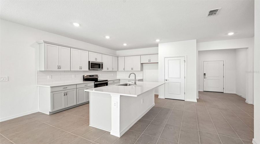 Palmetto, Florida 34221, 4 Bedroom Bedrooms, ,3 Bathroombathrooms,Residential,For Sale,Outhaul,0,Mfrr4910419