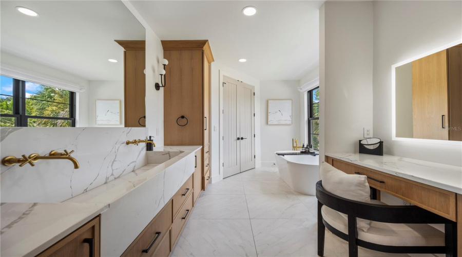Winter Park, Florida 32789, 3 Bedroom Bedrooms, ,3 Bathroombathrooms,Residential,For Sale,Pansy,0,Mfro6432554