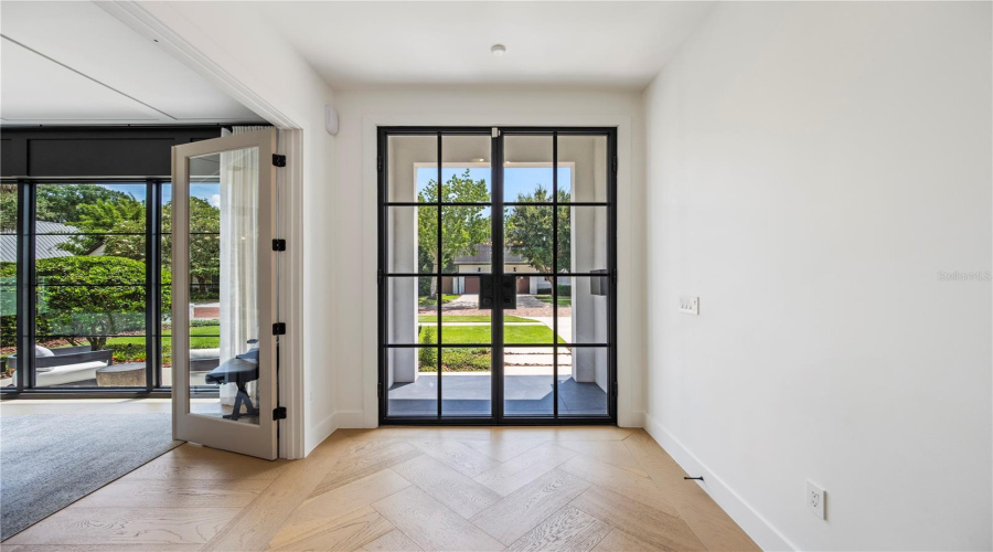 Winter Park, Florida 32789, 3 Bedroom Bedrooms, ,3 Bathroombathrooms,Residential,For Sale,Pansy,0,Mfro6432554