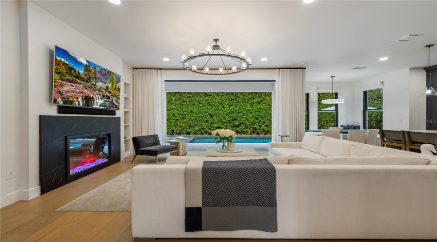 Winter Park, Florida 32789, 3 Bedroom Bedrooms, ,3 Bathroombathrooms,Residential,For Sale,Pansy,0,Mfro6432554