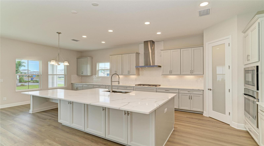 Parrish, Florida 34219, 5 Bedroom Bedrooms, ,4 Bathroombathrooms,Residential,For Sale,Cross River,0,Mfrtb8480672