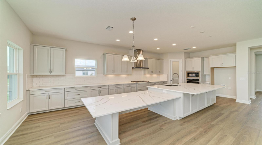 Parrish, Florida 34219, 5 Bedroom Bedrooms, ,4 Bathroombathrooms,Residential,For Sale,Cross River,0,Mfrtb8480672