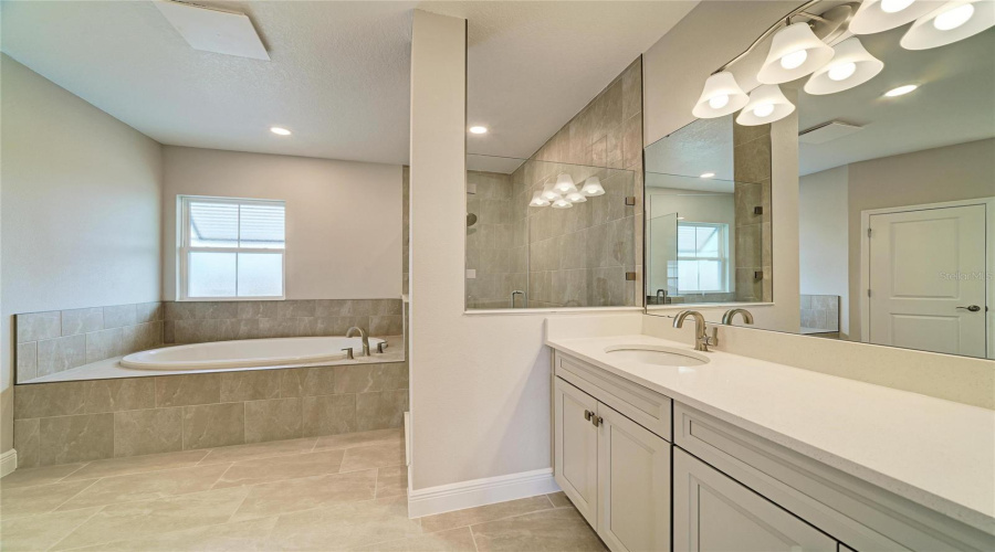 Parrish, Florida 34219, 5 Bedroom Bedrooms, ,4 Bathroombathrooms,Residential,For Sale,Cross River,0,Mfrtb8480672
