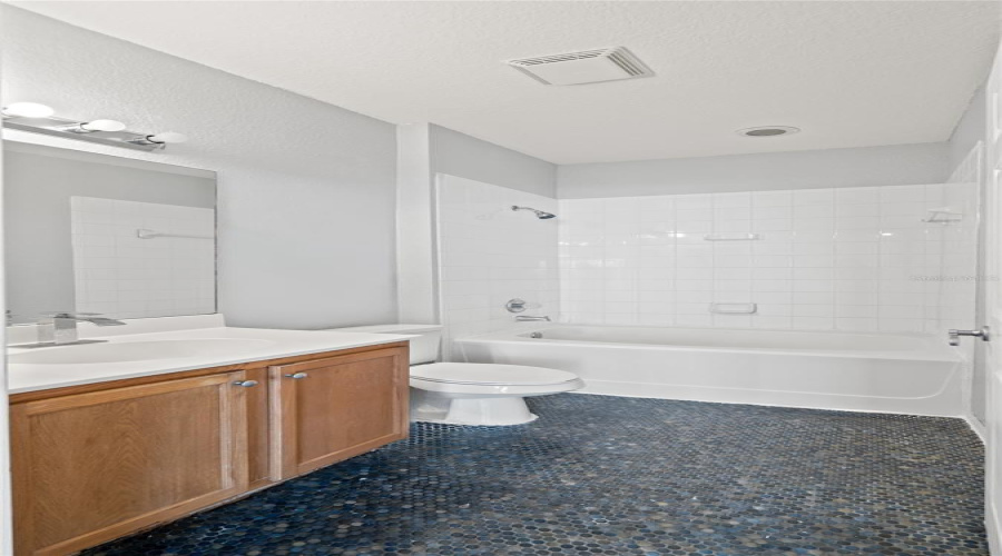 Orlando, Florida 32839, 3 Bedroom Bedrooms, ,2 Bathroombathrooms,Residential,For Sale,Grand Central,0,Mfro6418812
