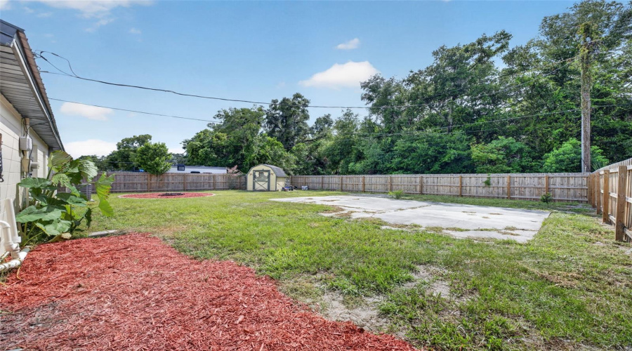 Umatilla, Florida 32784, 3 Bedroom Bedrooms, ,1 Bathroombathrooms,Residential,For Sale,Wisteria,0,Mfrg5116961