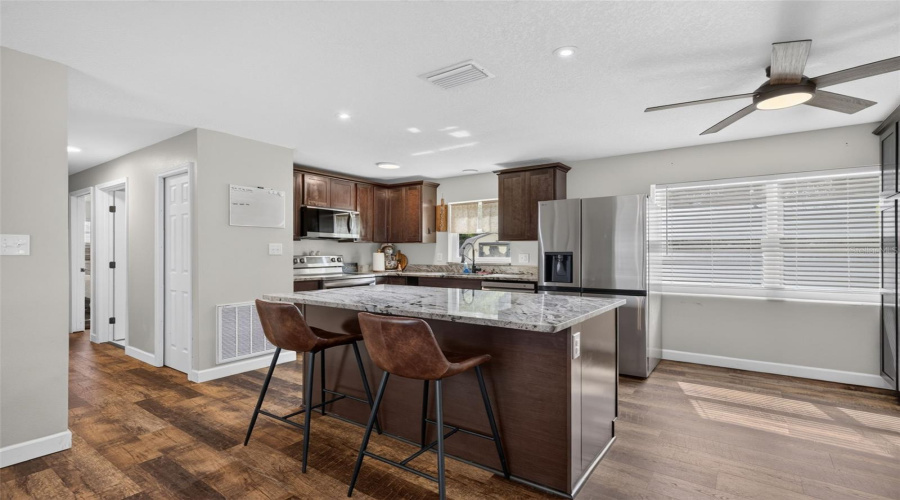 Umatilla, Florida 32784, 3 Bedroom Bedrooms, ,1 Bathroombathrooms,Residential,For Sale,Wisteria,0,Mfrg5116961
