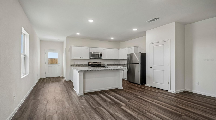 Deland, Florida 32720, 3 Bedroom Bedrooms, ,2 Bathroombathrooms,Residential,For Sale,Trimble,0,Mfrtb8542201