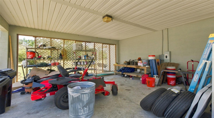 Crystal River, Florida 34428, 3 Bedroom Bedrooms, ,2 Bathroombathrooms,Residential,For Sale,Sunflower,0,Mfrtb8540785