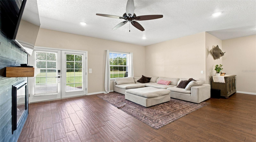 Crystal River, Florida 34428, 3 Bedroom Bedrooms, ,2 Bathroombathrooms,Residential,For Sale,Sunflower,0,Mfrtb8540785
