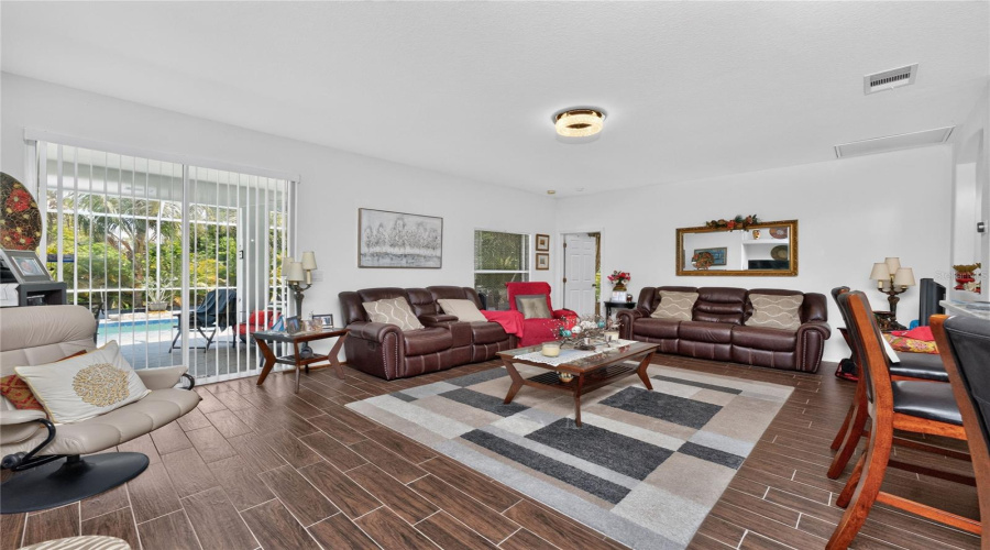 Punta Gorda, Florida 33955, 3 Bedroom Bedrooms, ,2 Bathroombathrooms,Residential,For Sale,Alicante,0,Mfrc7527735