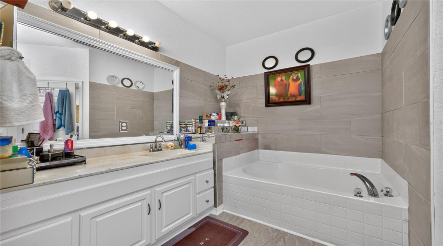Punta Gorda, Florida 33955, 3 Bedroom Bedrooms, ,2 Bathroombathrooms,Residential,For Sale,Alicante,0,Mfrc7527735