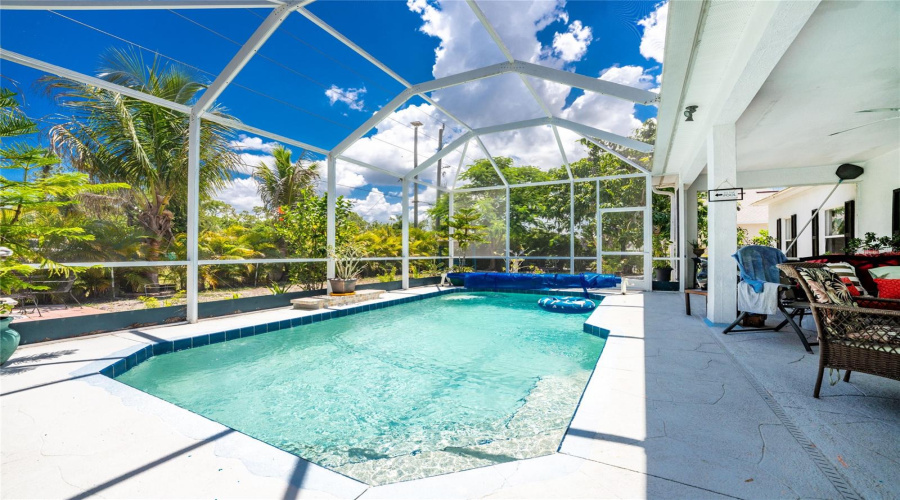 Punta Gorda, Florida 33955, 3 Bedroom Bedrooms, ,2 Bathroombathrooms,Residential,For Sale,Alicante,0,Mfrc7527735