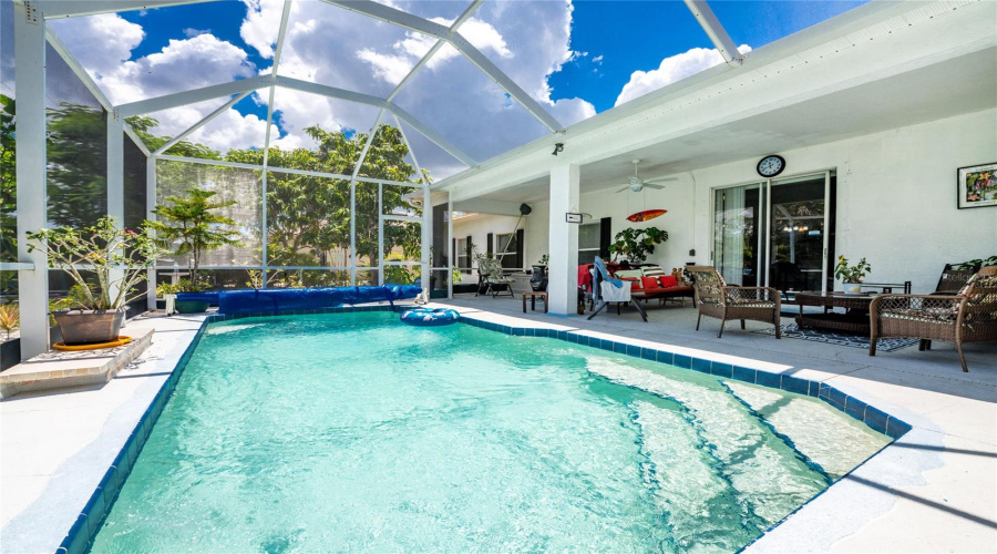 Punta Gorda, Florida 33955, 3 Bedroom Bedrooms, ,2 Bathroombathrooms,Residential,For Sale,Alicante,0,Mfrc7527735