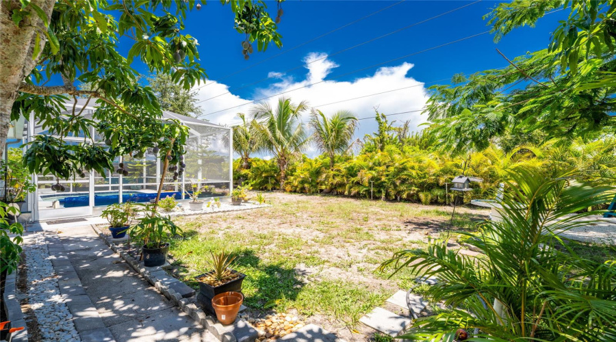 Punta Gorda, Florida 33955, 3 Bedroom Bedrooms, ,2 Bathroombathrooms,Residential,For Sale,Alicante,0,Mfrc7527735