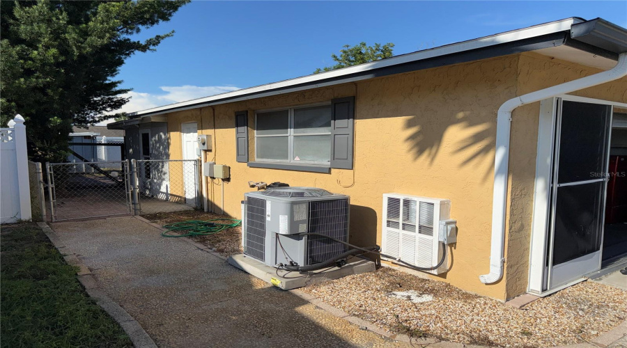 Port Richey, Florida 34668, 2 Bedroom Bedrooms, ,1 Bathroombathrooms,Residential,For Sale,Mimosa,0,Mfrtb8542549